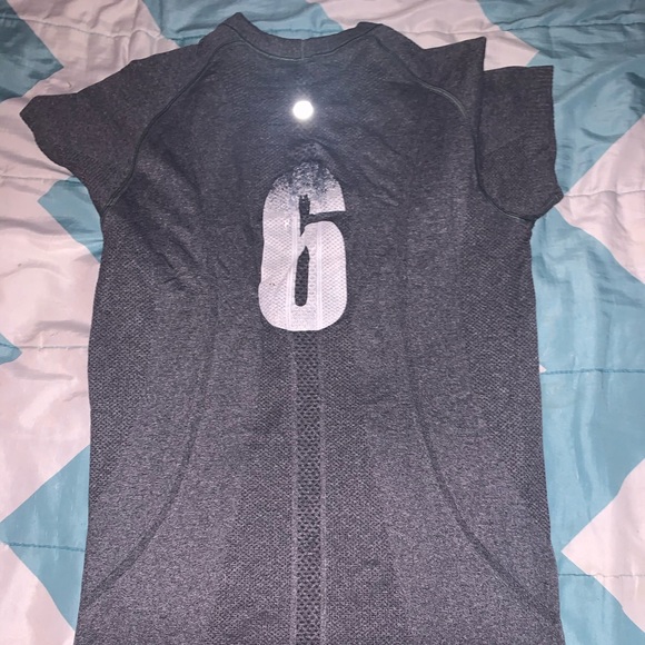 Lulu Lemon Swiftly Tech Tee! - Picture 2 of 3